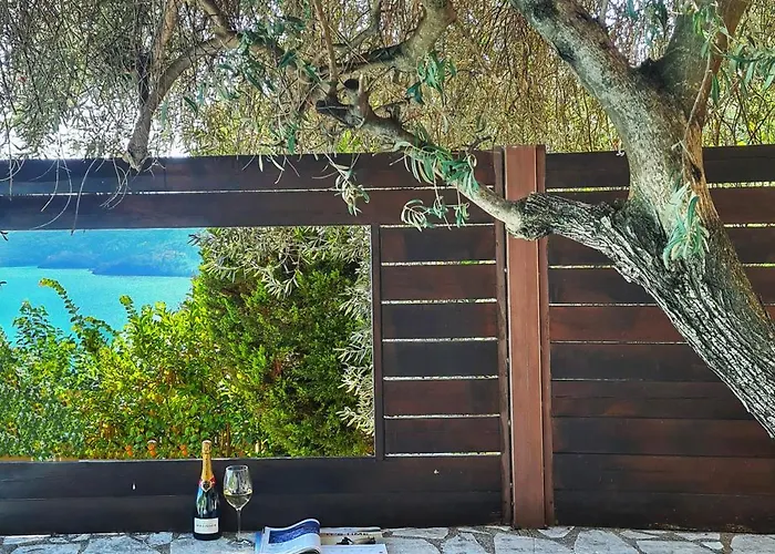 Vila Samsel - Amazing Seaviews, Infinity Pool, Privacy, Close To The