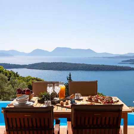 Vilă Samsel - Amazing Seaviews, Infinity Pool, Privacy, Close To The Nydri (Lefkada)